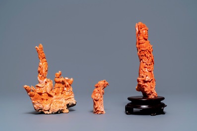 Three Chinese red coral carvings, 19/20th C.